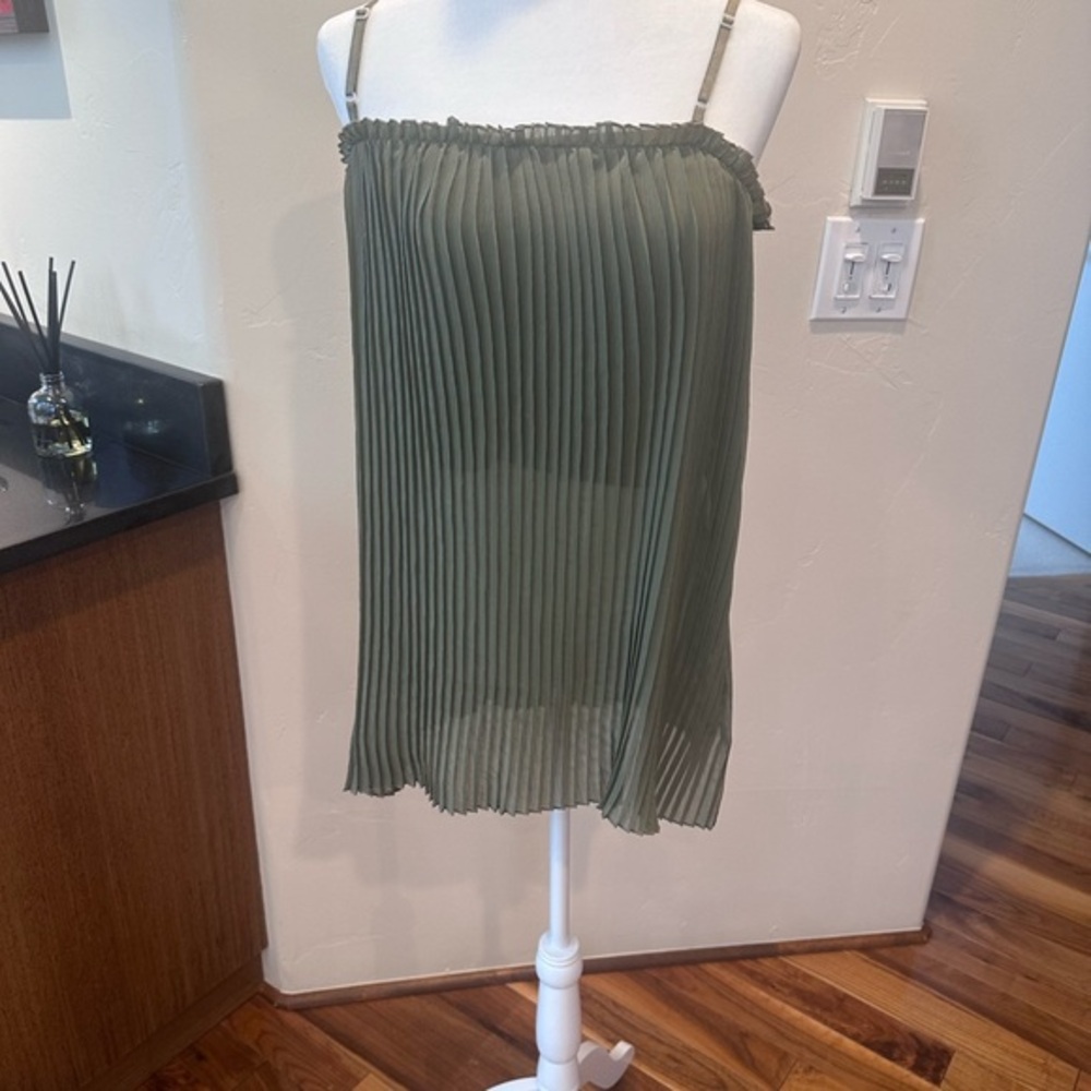 Moss green pleated tunic